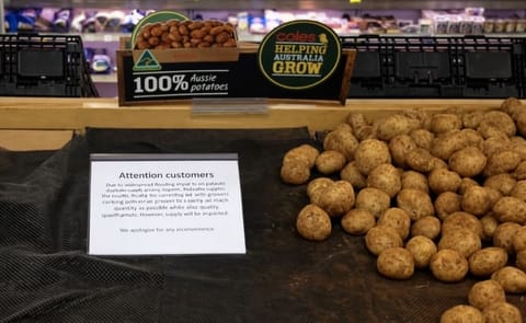 Australia: Extreme weather brings potato shortage and sends prices soaring Australia: Extreme weather brings potato shortage and sends prices soaring