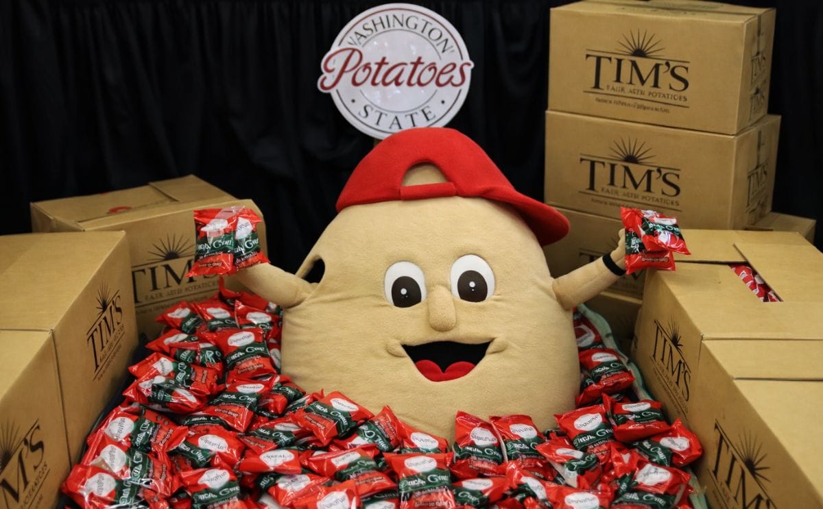 Win 10.000 bags of potato chips on potato chips day!