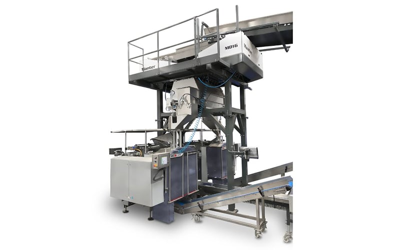 Packaging line including Manter and IMA Ilapak Italia - weighing and vertical bagging Packaging line including Manter and IMA Ilapak Italia - weighing and vertical bagging