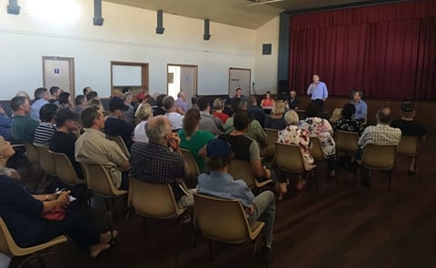 West Australian Minister for Regional Development Terry Redman addresses a group of potato farmers about potato deregulation. West Australian Minister for Regional Development Terry Redman addresses a group of potato farmers about potato deregulation.