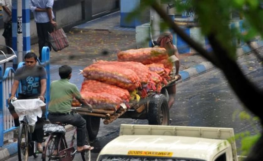 Potato prices West Bengal crash on bumper crop