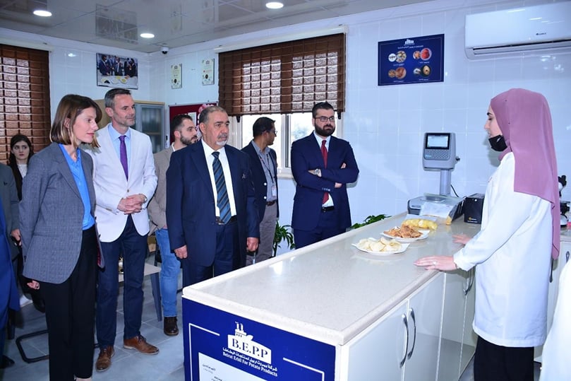 While looking at the tests that are conducted on potato samples in the potato laboratory of the Beirut Erbil Company While looking at the tests that are conducted on potato samples in the potato laboratory of the Beirut Erbil Company