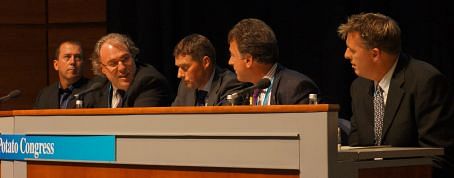One of the several panel discussions at WPC 2012 (Photo: PotatoPro)