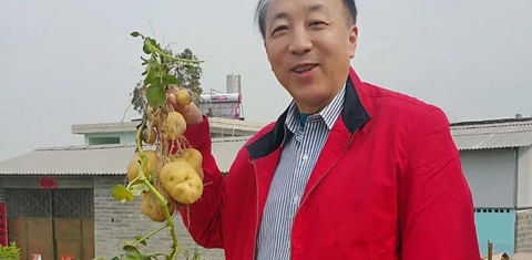 The WPC Board congratulates Mr. Xiaoping Lu, WPC International Advisor upon his retirement as Director of the International Potato Center-China Center